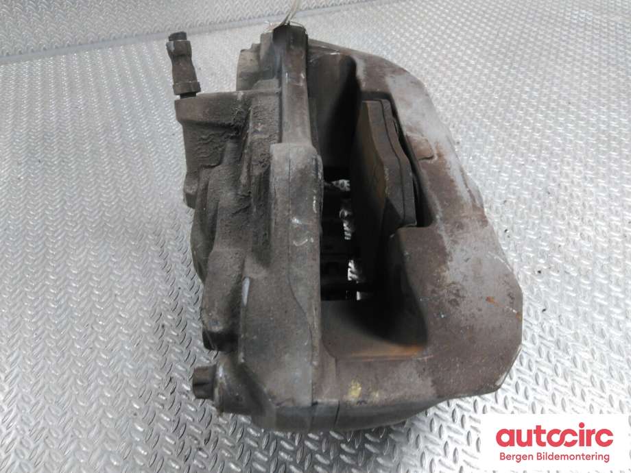 Bremsecaliper venstre foran til Mercedes C-Klasse 2014-2018 (Fase 1) (W205) (W205) (MERCEDES|A 011 421 97 98|)
