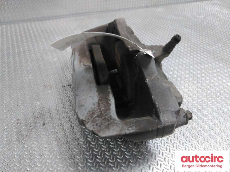 Bremsecaliper venstre foran til Mercedes C-Klasse 2014-2018 (Fase 1) (W205) (W205) (MERCEDES|A 011 421 97 98|)