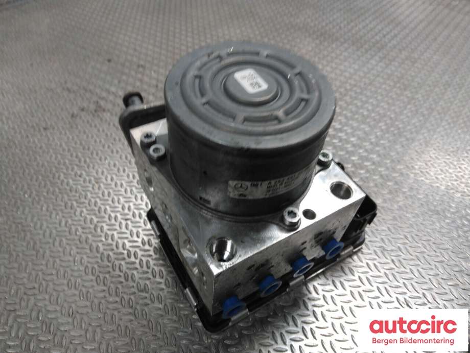 ABS sentral til Mercedes C-Klasse 2014-2018 (Fase 1) (W205) (W205) (MERCEDES|A 253 431 15 00|A 253 431 09 12|)