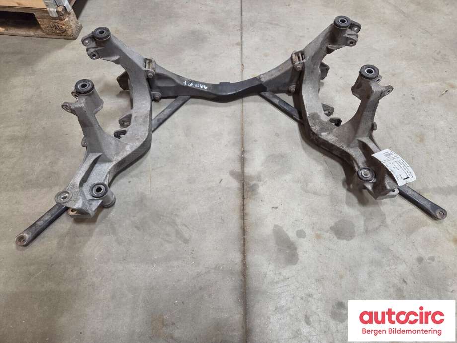Diverse deler til Porsche 911 1998-2005 (996) (996) (PORSCHE|996 341 081 30|996 504 433 00|)