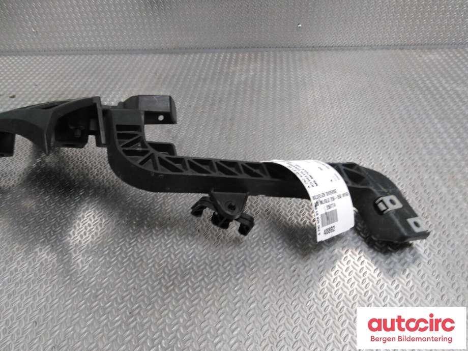 Diverse deler til Mercedes GLE 2015-2018 (Fase 2) (W166) (W166) (MERCEDES|A 292 620 01 00|)