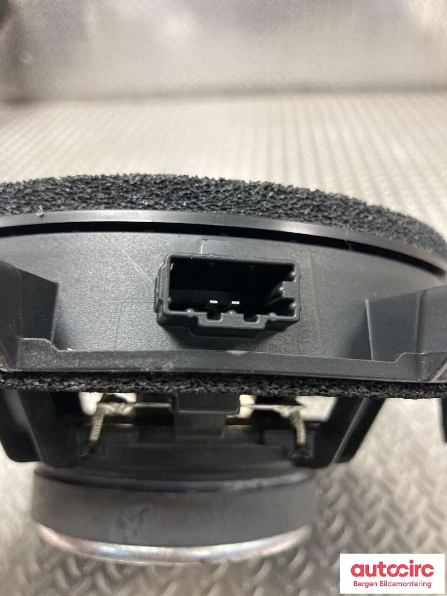 Bilstereo høyttaler til BMW X1 2015-2022 (F48) (F48) (BMW|65 13 8 715 686|)