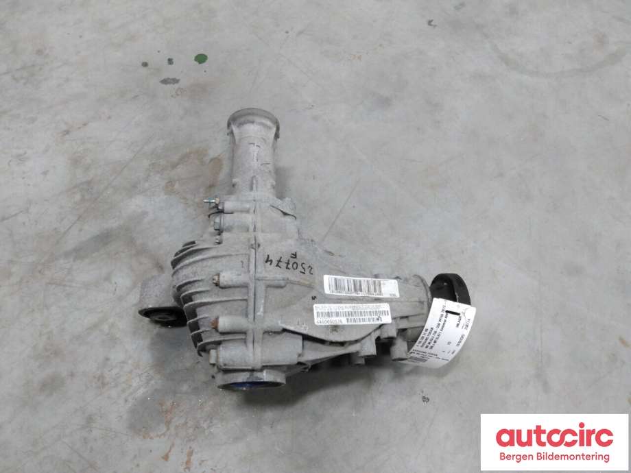 Kardang til Mercedes GLE 2015-2018 (Fase 2) (W166) (W166) (MERCEDES|A 166 330 31 00|)