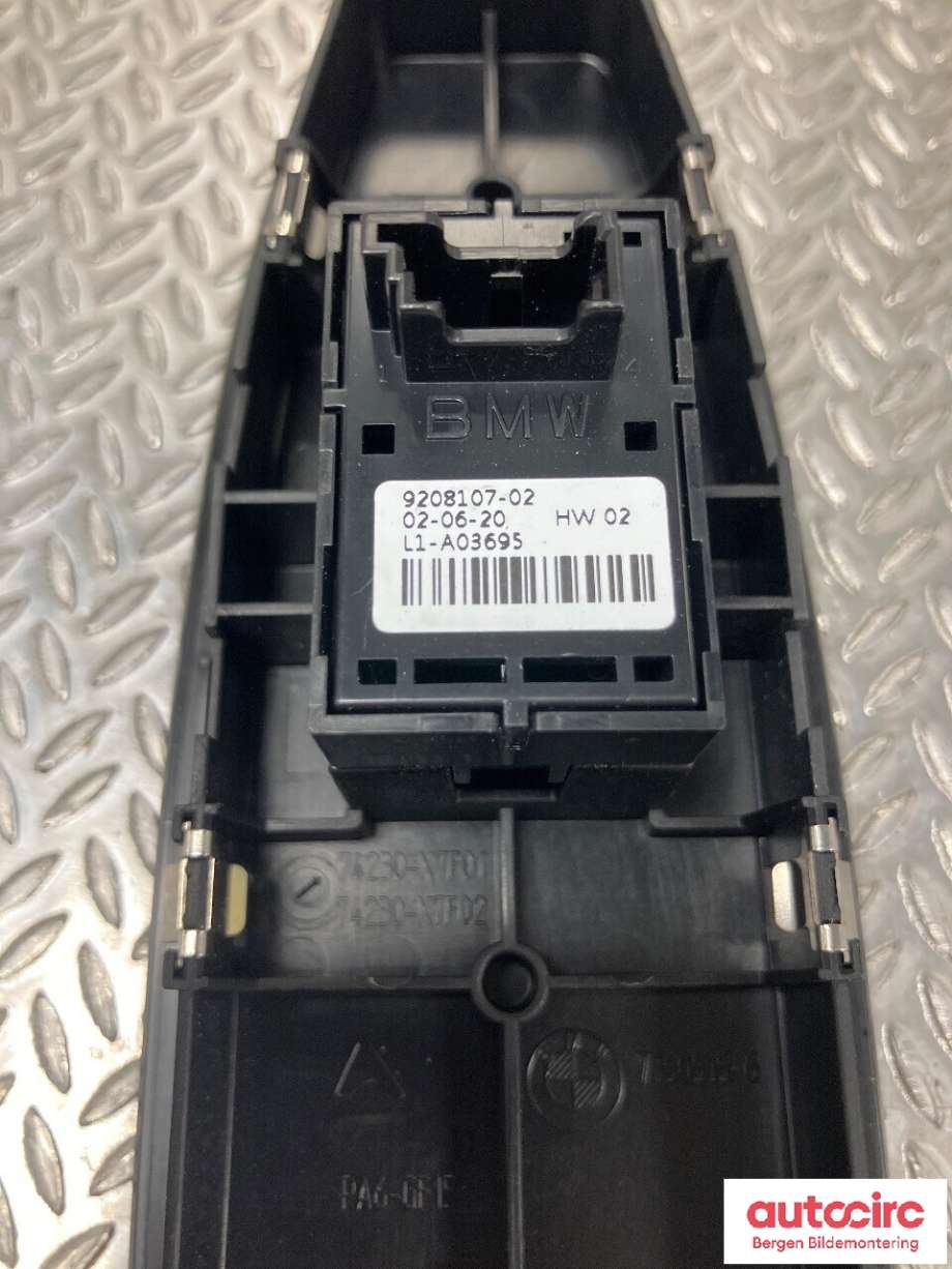 Diverse deler til BMW X1 2015-2022 (F48) (F48) (BMW|61 31 9 208 107|)
