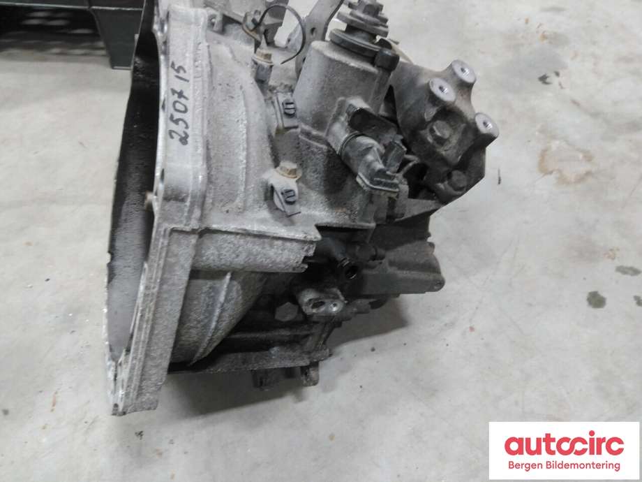 Girkasse manuell 6-trinn til Opel Astra J 2010-2015  (OPEL||95519483)