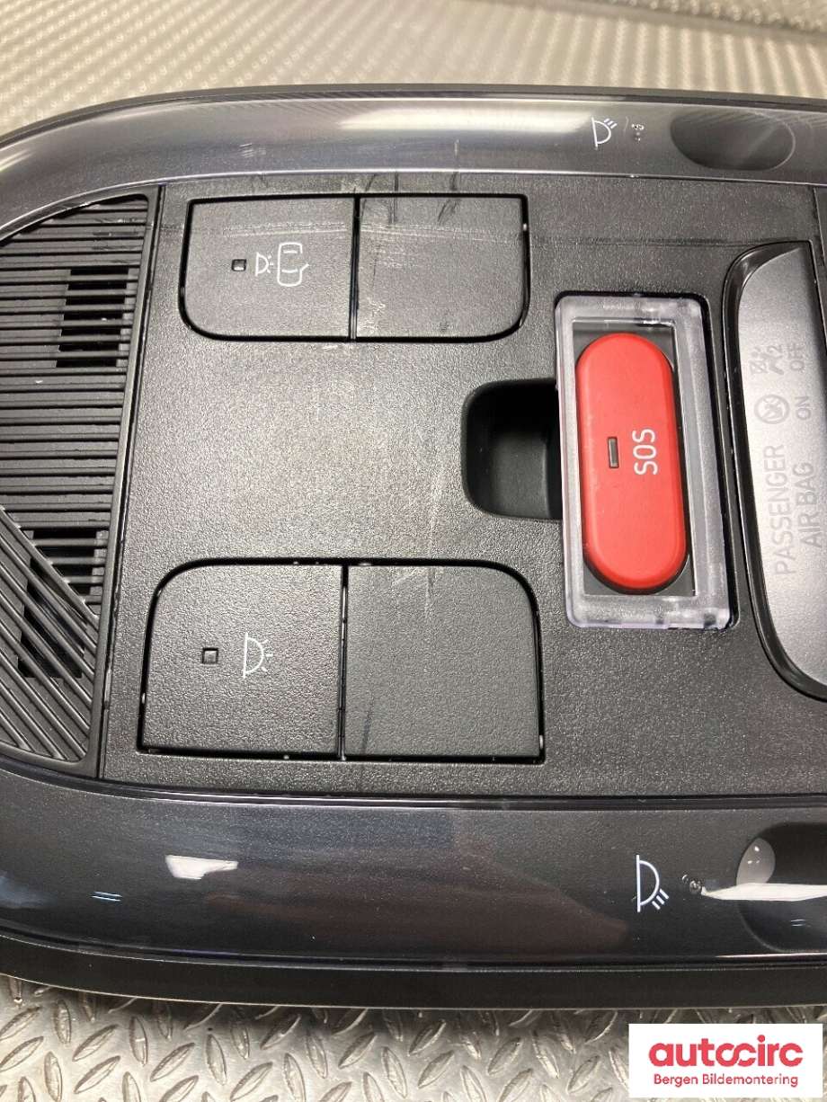 Tak konsoll til Hyundai Ioniq 5 2021-->>  (HYUNDAI|92890CV000NNB|)