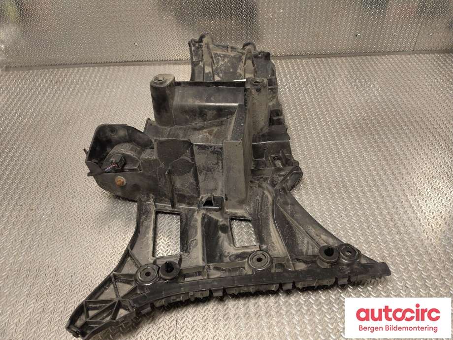 Diverse deler til BMW X1 2015-2022 (F48) (F48) (BMW|51 12 8 059 876|)