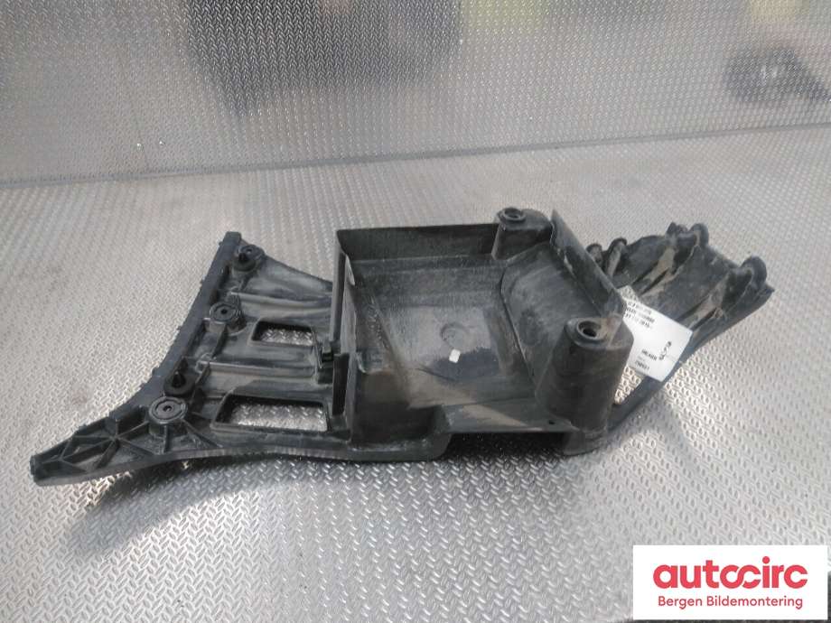 Diverse deler til BMW X1 2015-2022 (F48) (F48) (BMW|51 12 8 059 875|)