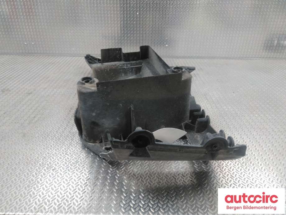 Diverse deler til BMW X1 2015-2022 (F48) (F48) (BMW|51 12 8 059 875|)
