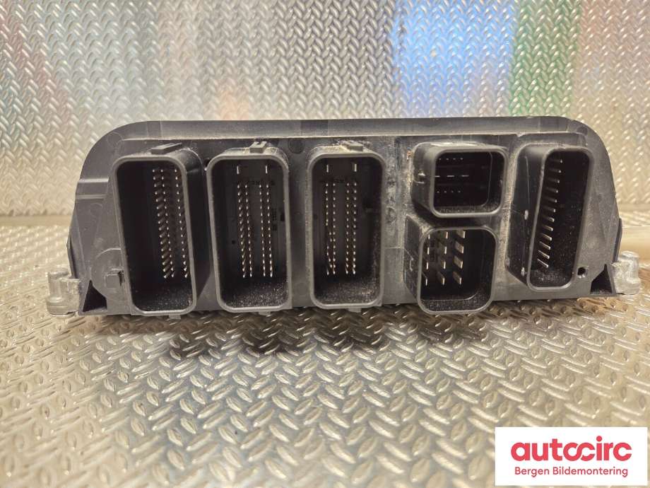 Styreenhet motor til BMW X1 2015-2022 (F48) (F48) (BMW|12 14 9 797 900|)