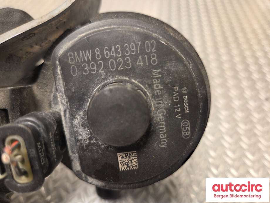 Vannpumpe til BMW X1 2015-2022 (F48) (F48) (BMW|11 51 8 643 397|)
