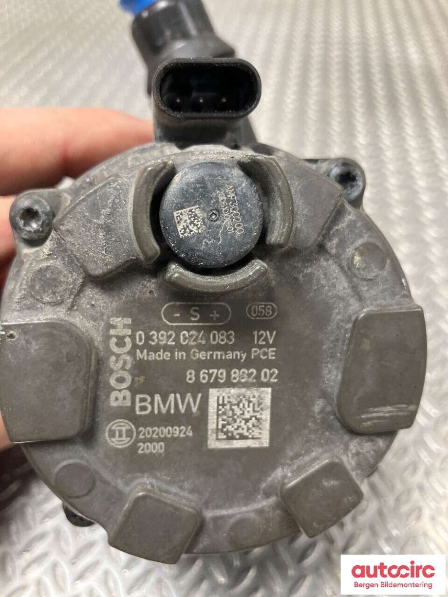 Vannpumpe til BMW X1 2015-2022 (F48) (F48) (BMW|11 51 8 679 885|)