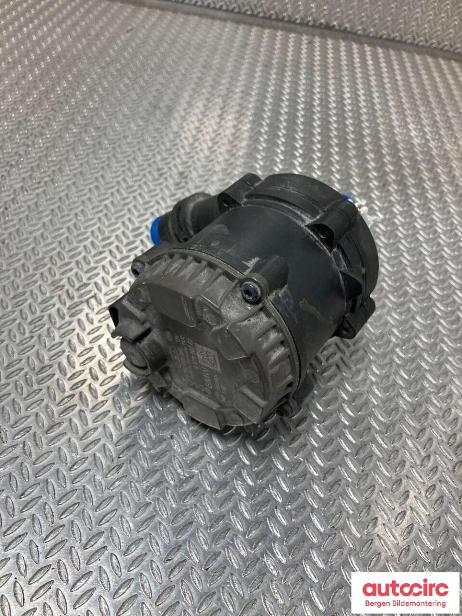 Vannpumpe til BMW X1 2015-2022 (F48) (F48) (BMW|11 51 8 679 885|)
