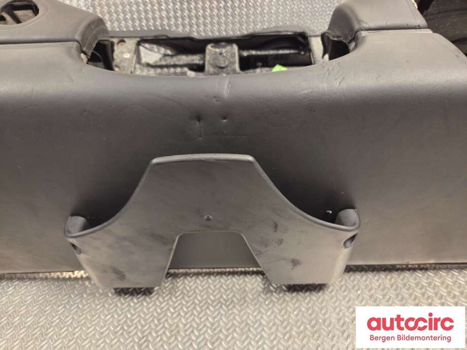 Dashbord til Porsche 911 1998-2005 (996) (996) (PORSCHE|996 552 111 02||996 552 081 05)