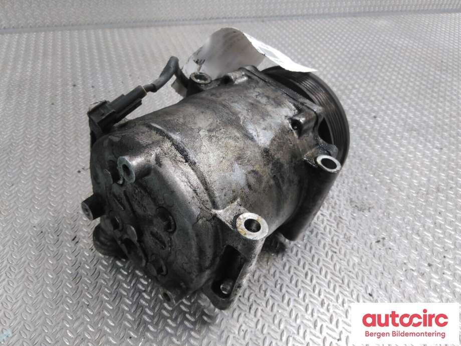 Aircondition kompressor til Ford Fiesta 2008-2012 (Type VI, Fase 1)  (FORD|1767718|8V51-19D629-DG|)