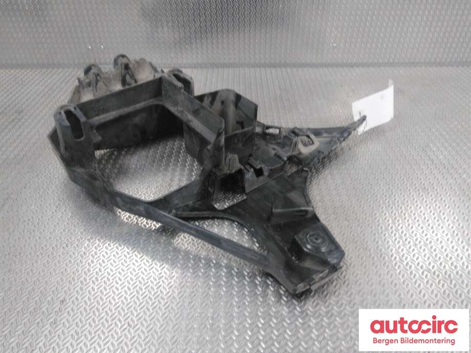 Diverse deler til BMW 2-Serie 2014-2021 (F22/F23) (F22/F23) (BMW|51 12 7 300 786|)
