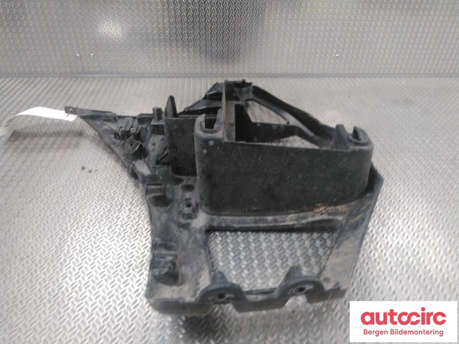 Diverse deler til BMW 2-Serie 2014-2021 (F22/F23) (F22/F23) (BMW|51 12 7 300 786|)