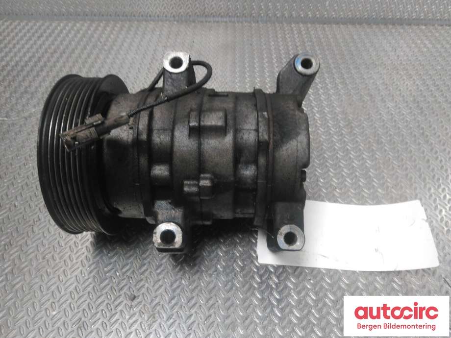 Aircondition kompressor til Toyota Hilux 2006-2011  (TOYOTA|883200K080|)