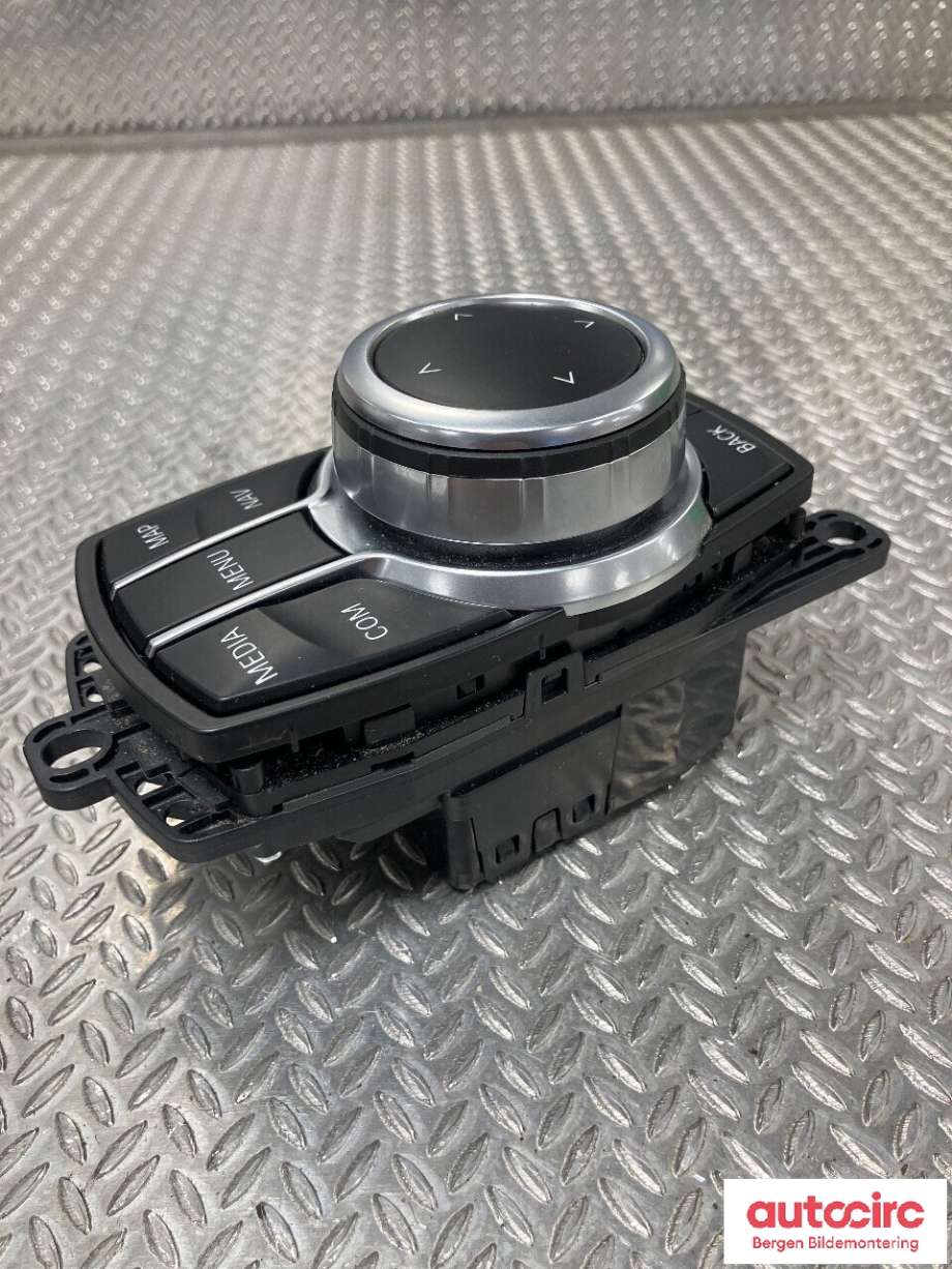 Diverse deler til BMW 2-Serie 2014-2021 (F22/F23) (F22/F23) (BMW|65 82 5 A3B 1E4|)