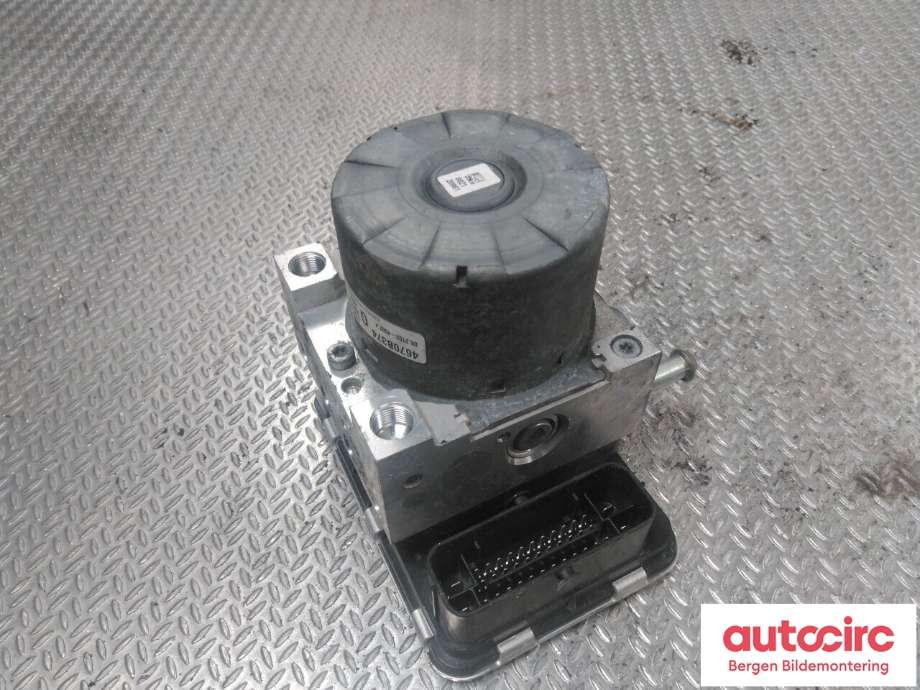ABS sentral til Mitsubishi Outlander 2015-->> (Type III, Fase 2)  (MITSUBISHI|4670B702|)