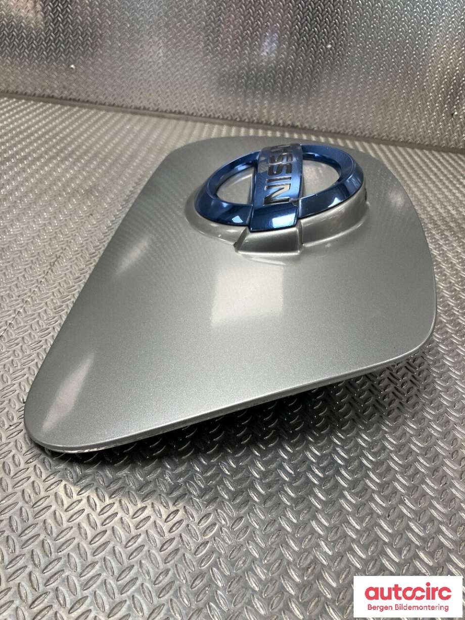 Batterilader inntak/luke til Nissan Leaf 2011-2017 (Type I)  (NISSAN|657013NL0D|)