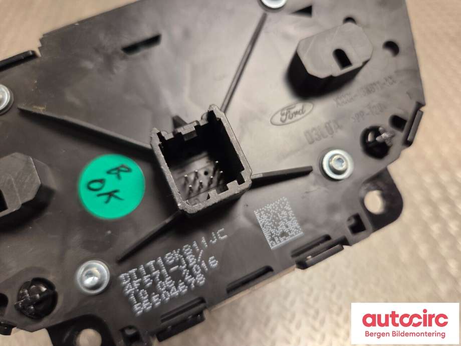 Diverse deler til Ford Transit Connect 2013-2018 Type II, Fase 1  (FORD|2003121|)