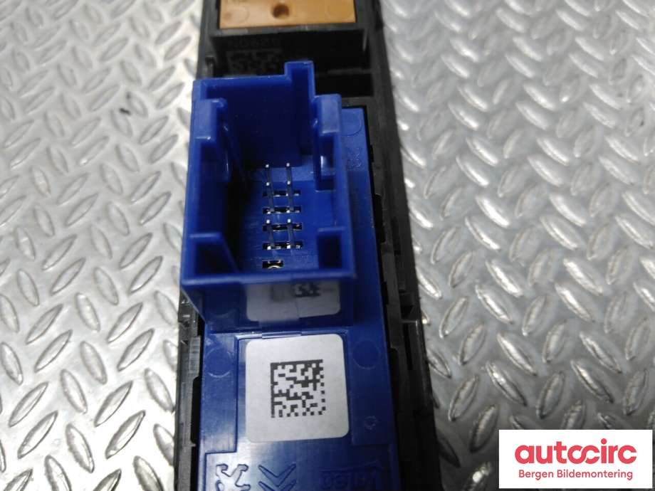 Diverse deler til Peugeot 2008 2013-2019 (Type I) (PEUGEOT|96 750 105 ZD|)