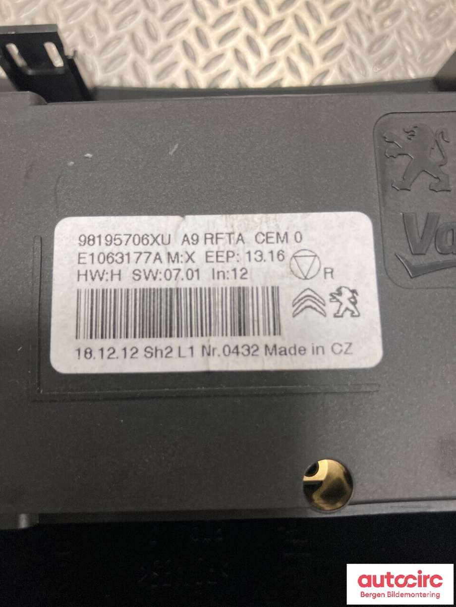 Varmeapparat betjening til Peugeot 2008 2013-2019 (Type I)  (PEUGEOT|98 195 706 80|)