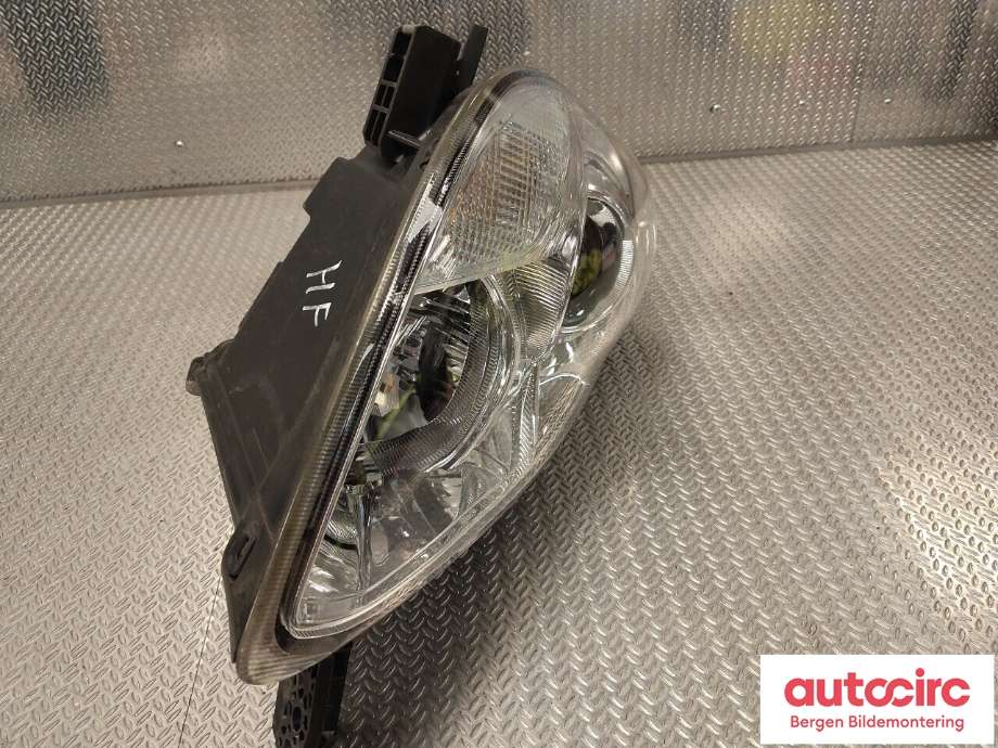 Frontlykt høyre halogen til Peugeot iOn 2011-2020  (PEUGEOT|6206 W9|)