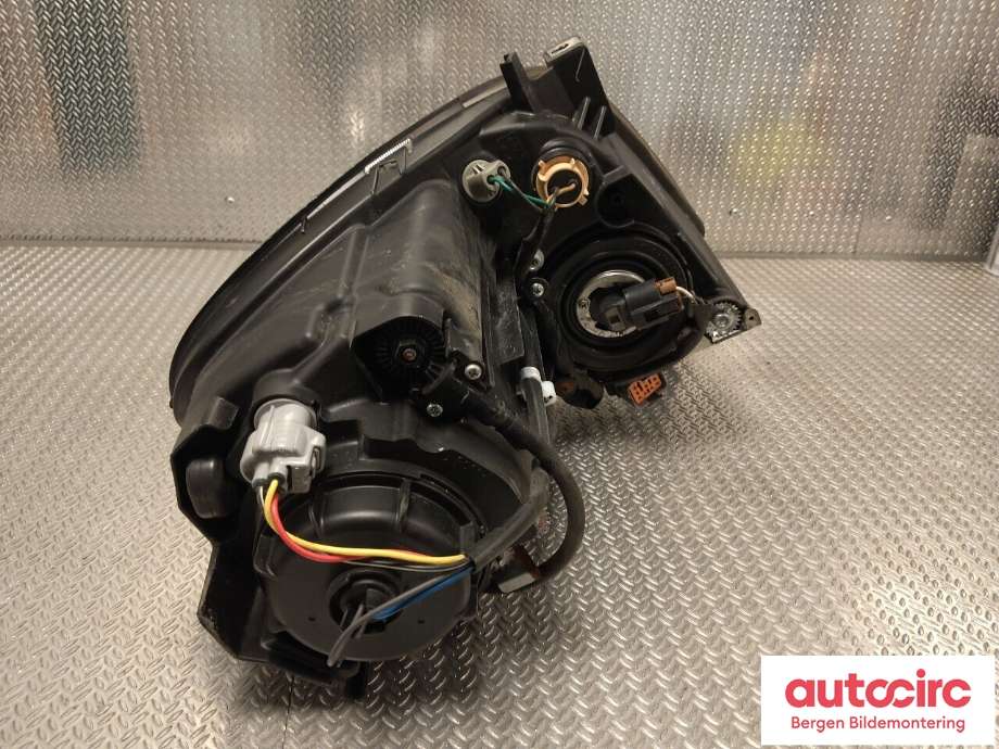 Frontlykt høyre halogen til Peugeot iOn 2011-2020  (PEUGEOT|6206 W9|)
