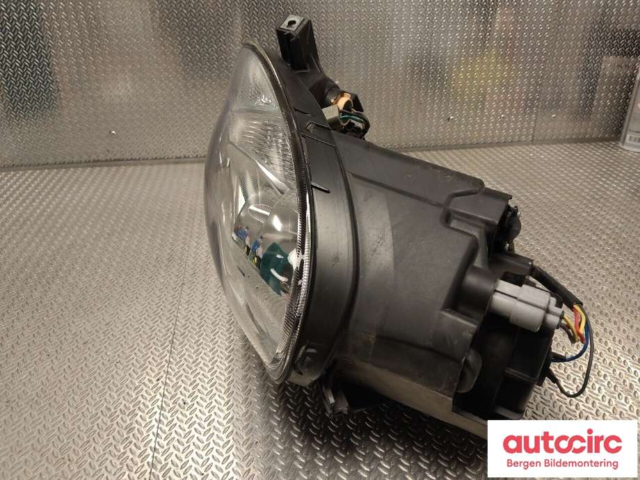 Frontlykt høyre halogen til Peugeot iOn 2011-2020  (PEUGEOT|6206 W9|)