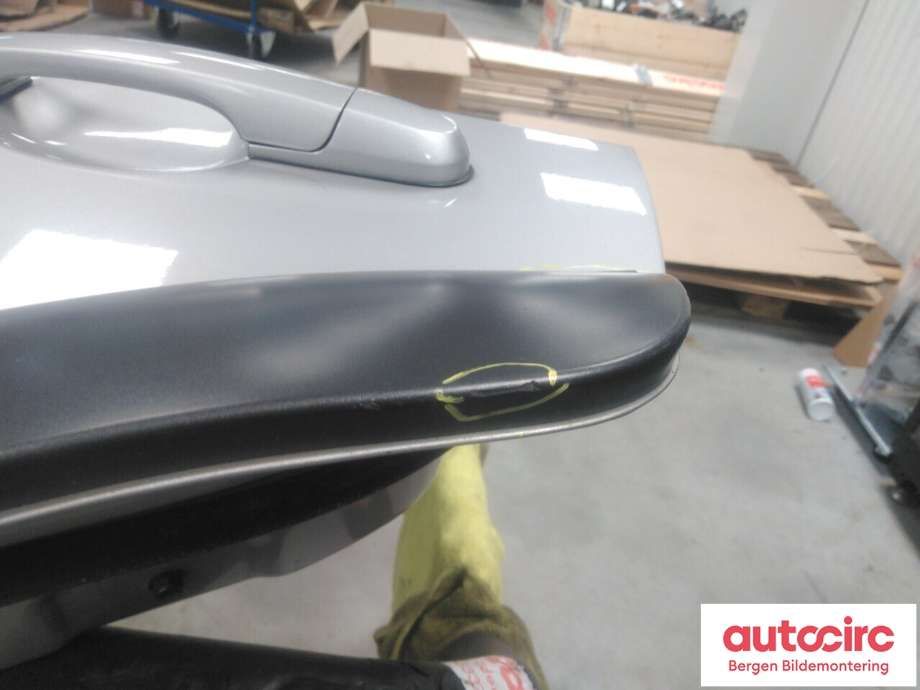 Dør venstre bak til Hyundai Tucson 2003-2009 (HYUNDAI|77003 2E050|)