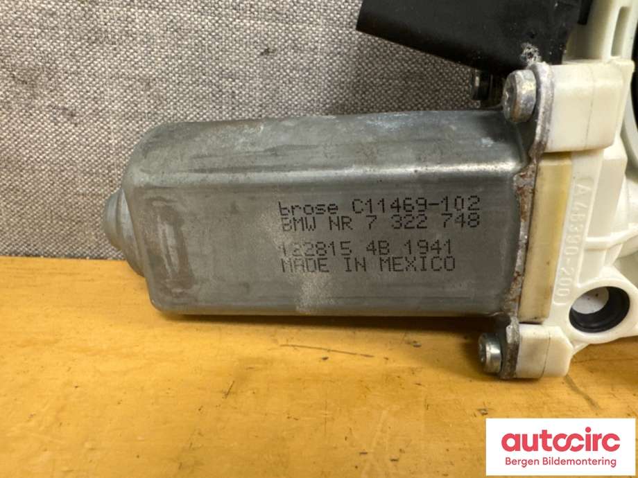 Ruteheis høyre til BMW X3 2010-2017 (F25) (F25) (BMW|67 62 7 258 534|7 322 748)