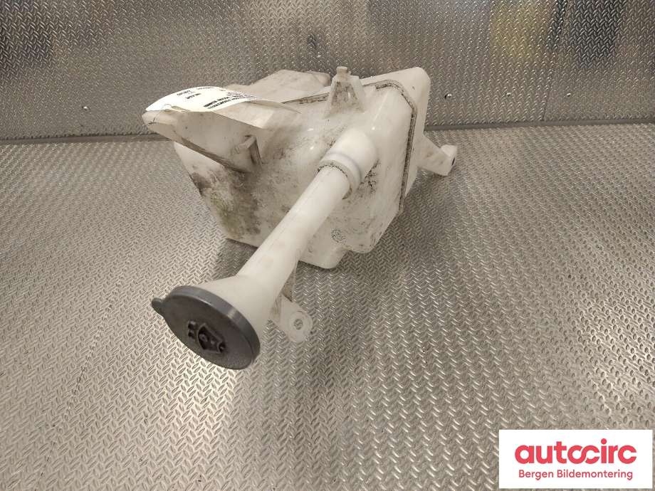 Spylertank til Nissan NV200 2010-2019  (NISSAN|289104FA1B||289104FA1A)