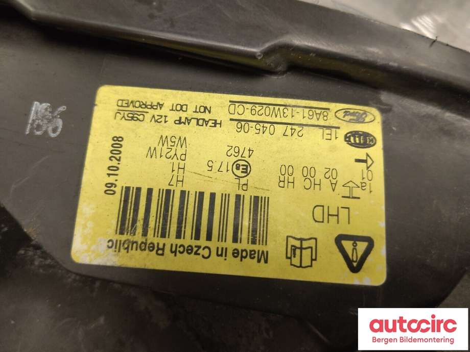 Frontlykt høyre halogen til Ford Fiesta 2008-2012 (Type VI, Fase 1)  (FORD||8A61-13W029-CD)