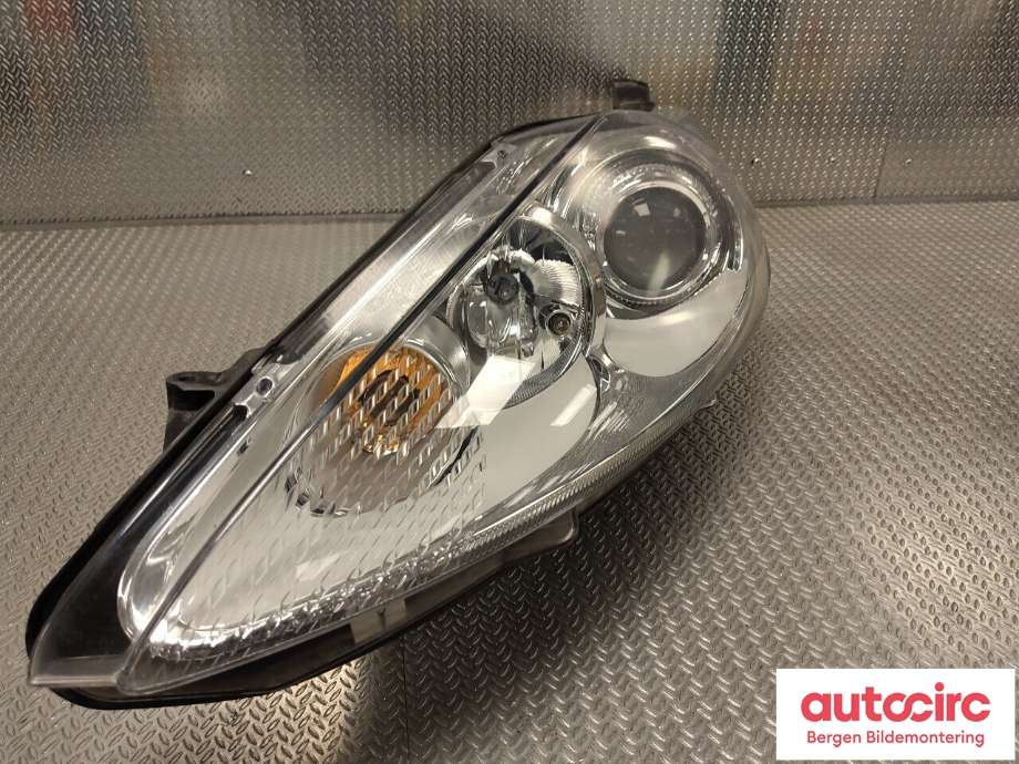 Frontlykt venstre halogen til Ford Fiesta 2008-2012 (Type VI, Fase 1) (FORD||8A61-13W030-CD)