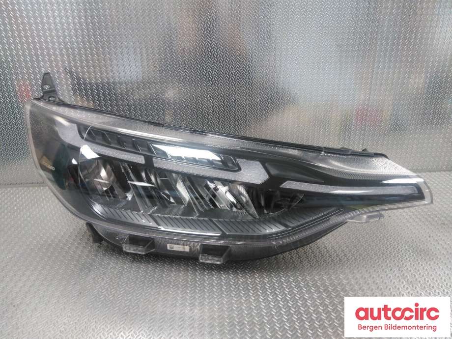 Frontlykt høyre halogen til Ford Transit Custom, 2013-2023 (Type I) (FORD|2662179)