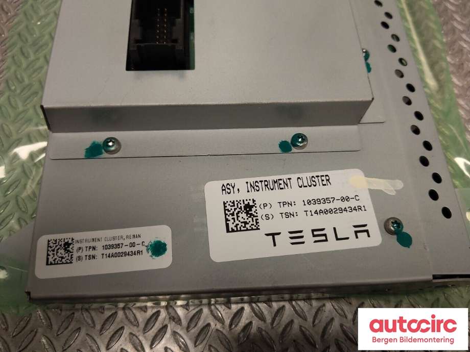 Instrumentpanel til Tesla Model S 2013-2016 (Fase 1) (TESLA|1039357-00-C|)