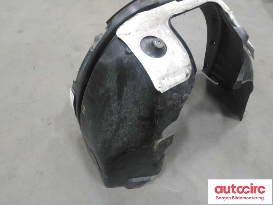 Skjerm locari venstre foran til Ford Transit Custom 2013-2023 (Type I)  (FORD|PZ31-16034-AE||2771795)