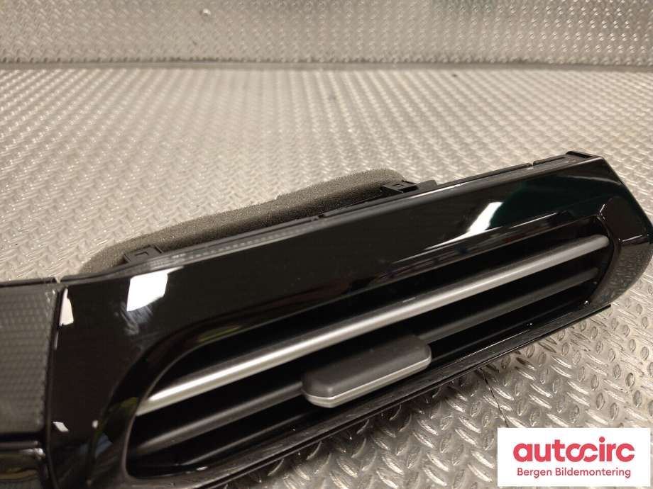 Diverse deler til VW ID.4 2020-->>  (VOLKSWAGEN|11B 858 415 E|)