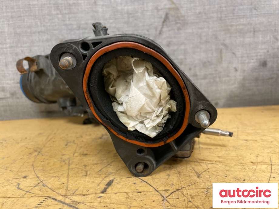 Spjeldhus til BMW X3 2010-2017 (F25) (F25) (BMW|11 61 7 810 765|13 54 7 810 752|7810752 03)
