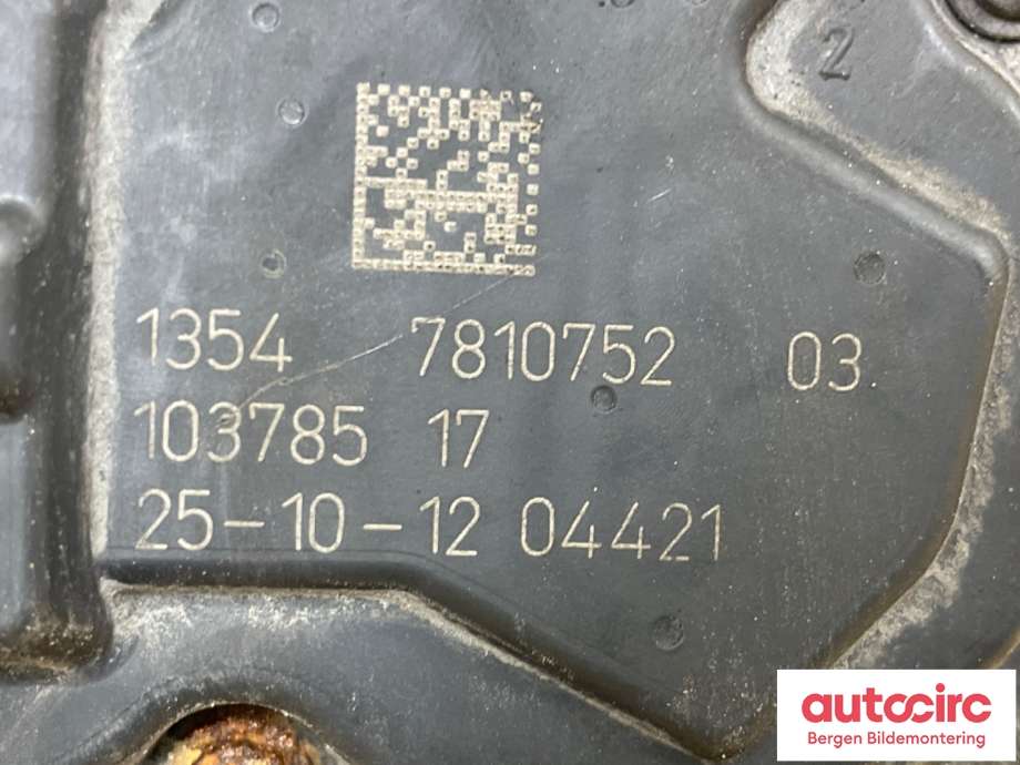 Spjeldhus til BMW X3 2010-2017 (F25) (F25) (BMW|11 61 7 810 765|13 54 7 810 752|7810752 03)