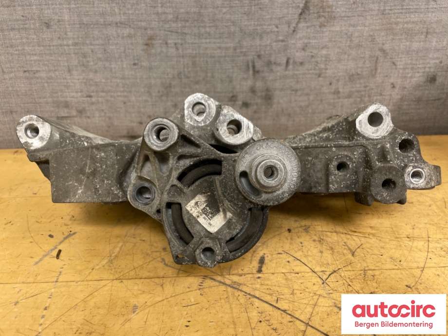 Dynamobrakett til BMW X3 2010-2017 (F25) (F25) (BMW|11 16 8 506 863||8506863-05)