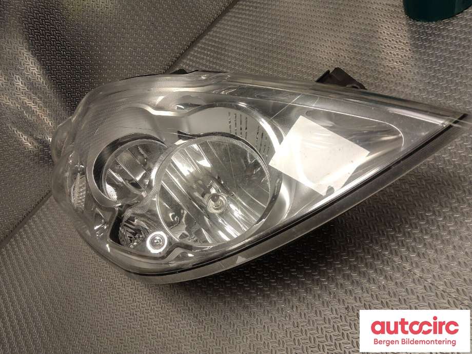Frontlykt høyre halogen til Renault Master 2010-2013 (Type III, Fase 1)  (RENAULT|7485143246|)
