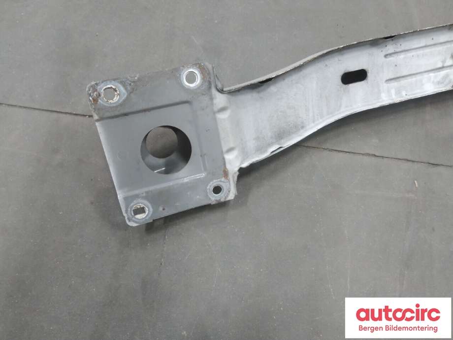 Støtfangerforsterkning foran til Renault Master 2010-2013 (Type III, Fase 1)  (RENAULT|0812W92|)