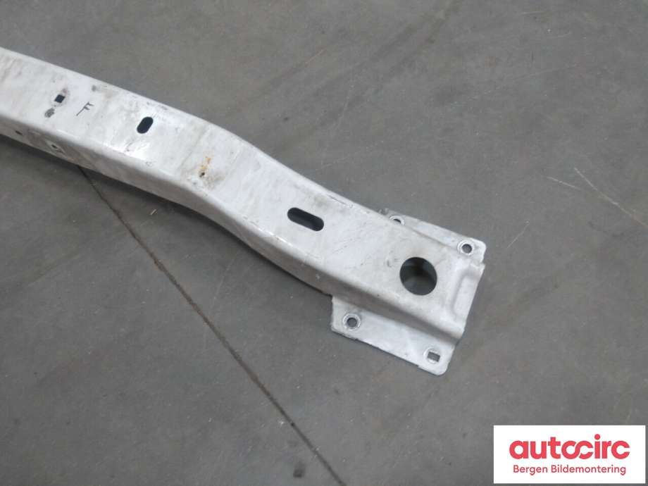Støtfangerforsterkning foran til Renault Master 2010-2013 (Type III, Fase 1)  (RENAULT|0812W92|)