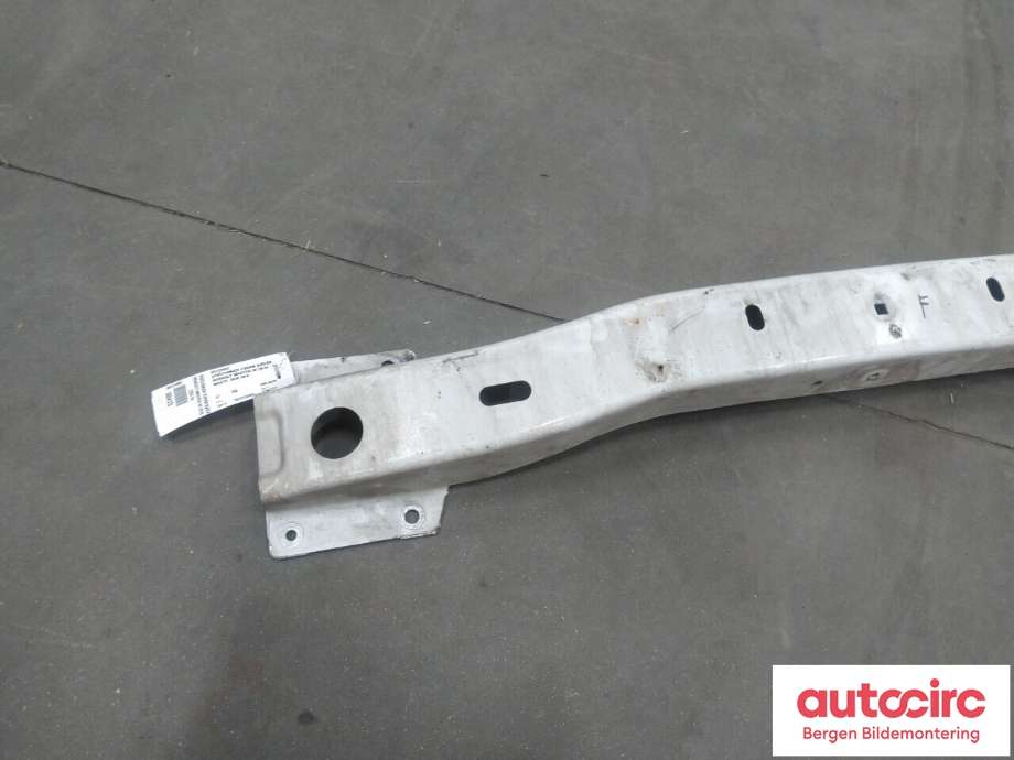 Støtfangerforsterkning foran til Renault Master 2010-2013 (Type III, Fase 1)  (RENAULT|0812W92|)