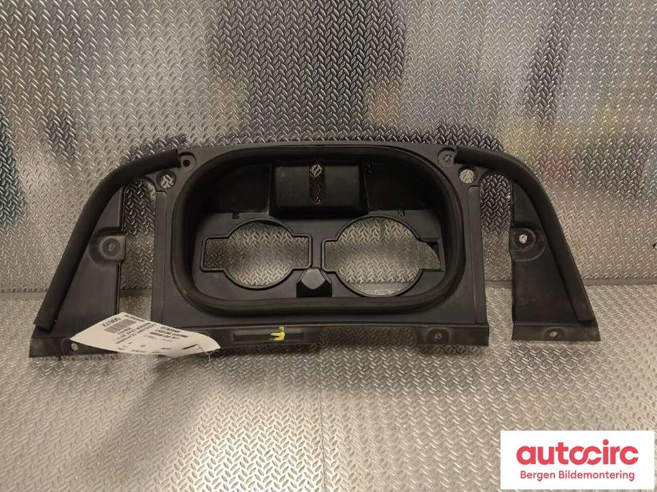 Batterilader inntak/luke til Nissan Leaf 2018-->> (Type II) (NISSAN|657305SH0B|)