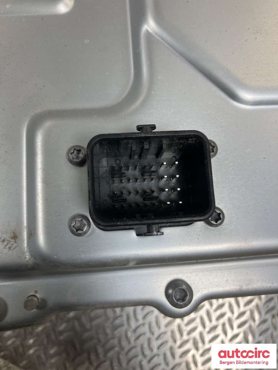 Inverter hybrid til Volvo EX30 2023-->>  (VOLVO|6608159113|)