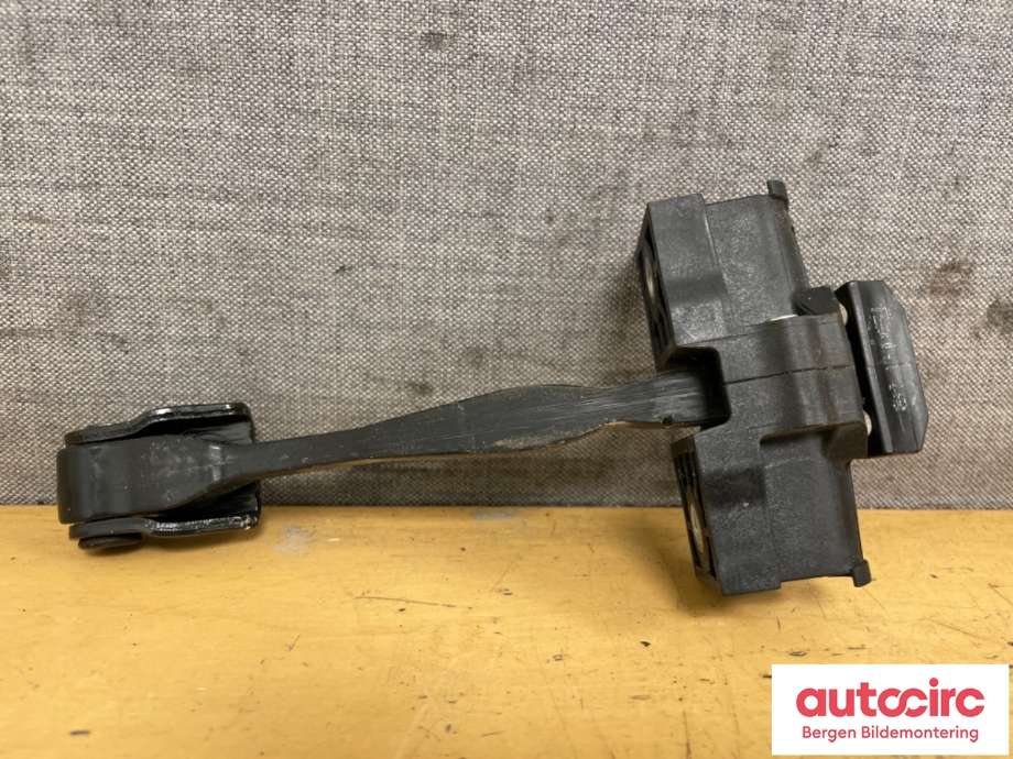 Dørstopper til BMW 2-Serie 2014-2021 (F22/F23) (F22/F23) (BMW|51 22 7 404 900|)